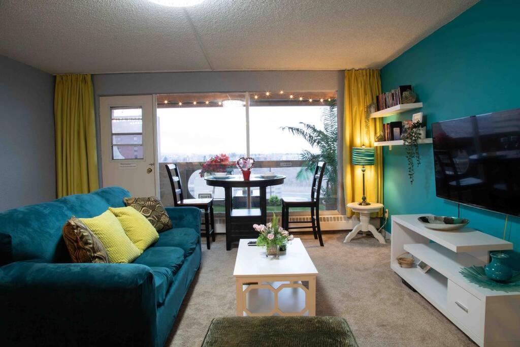 Apartment Downtown Center With Free Parking Calgary