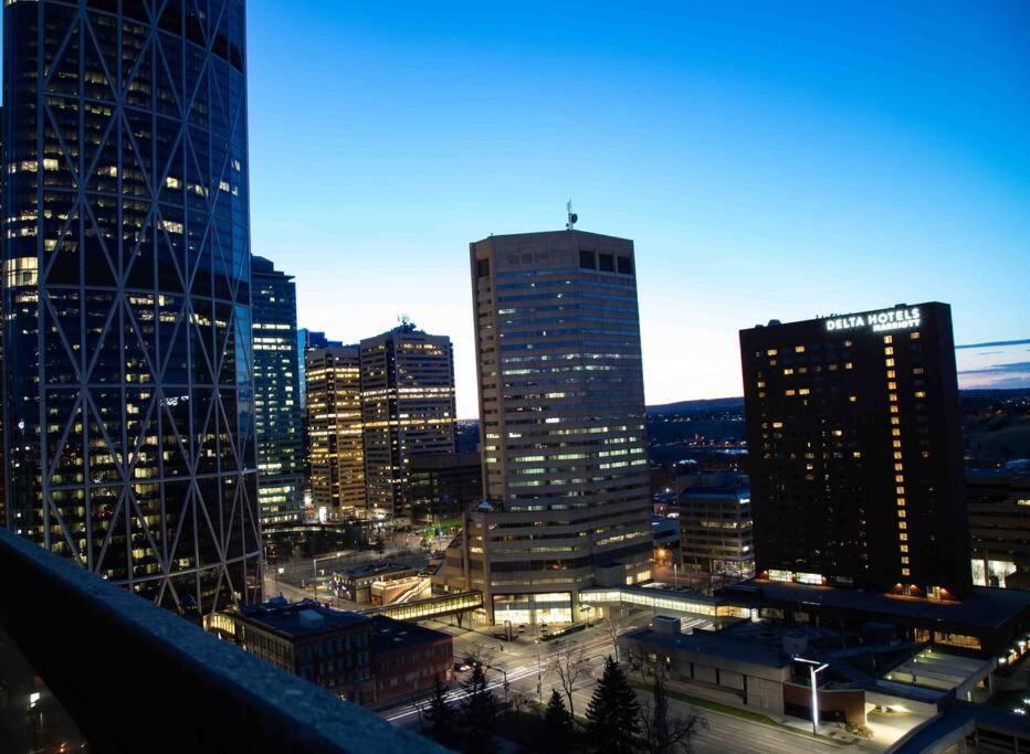 Apartment Downtown Center With Free Parking Calgary