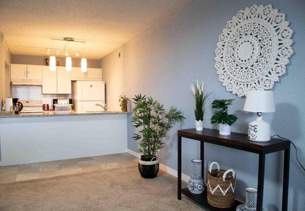 Apartment Downtown Center With Free Parking Calgary